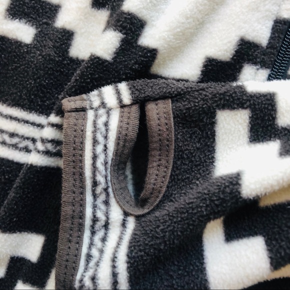 🌺3/$30🌺 Billabong Fleece hoodie. - Picture 5 of 5